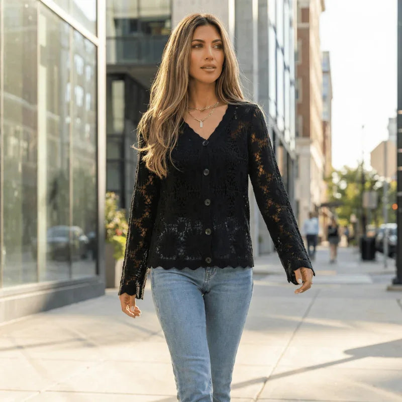 Cardigan Charlotte™ em Crochê Floral com Acabamento Artesanal Refinado