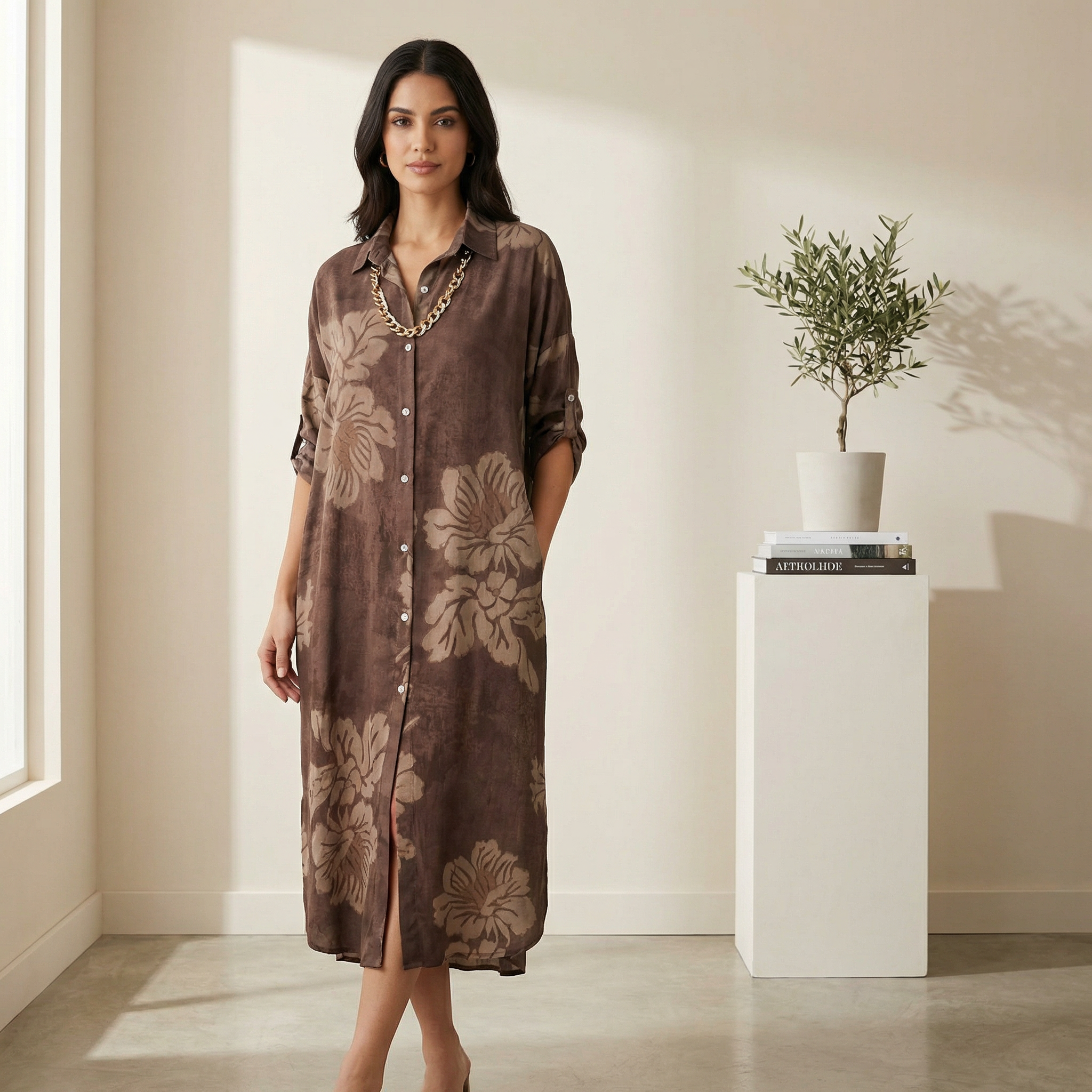 Vestido Blossom™ com Gola Polo e Estampa Floral Discreta / Redefina o Conforto com Estilo Atemporal e Elegância Impecável!