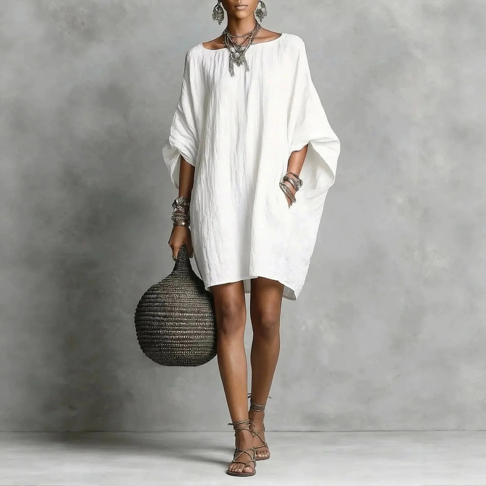 Vestido Juliana™ em Linho de Algodão com Modelagem Ampla e Decote Redondo