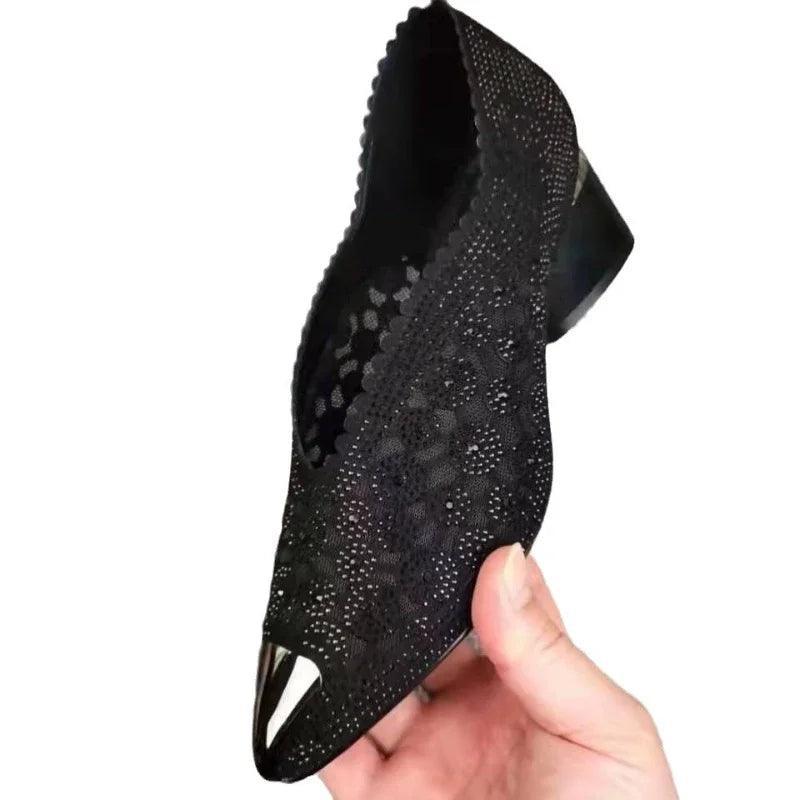 Sapato Cleopatra™ com Detalhes em Renda / Elegância Heroica para a Mulher Moderna - ModernLar