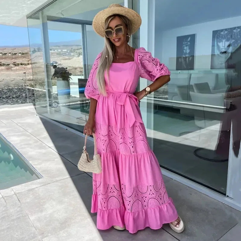 Vestido Carina™ com Bordado Laise e Cintura Marcada / Leveza, Romance e Estilo em Cada Detalhe!