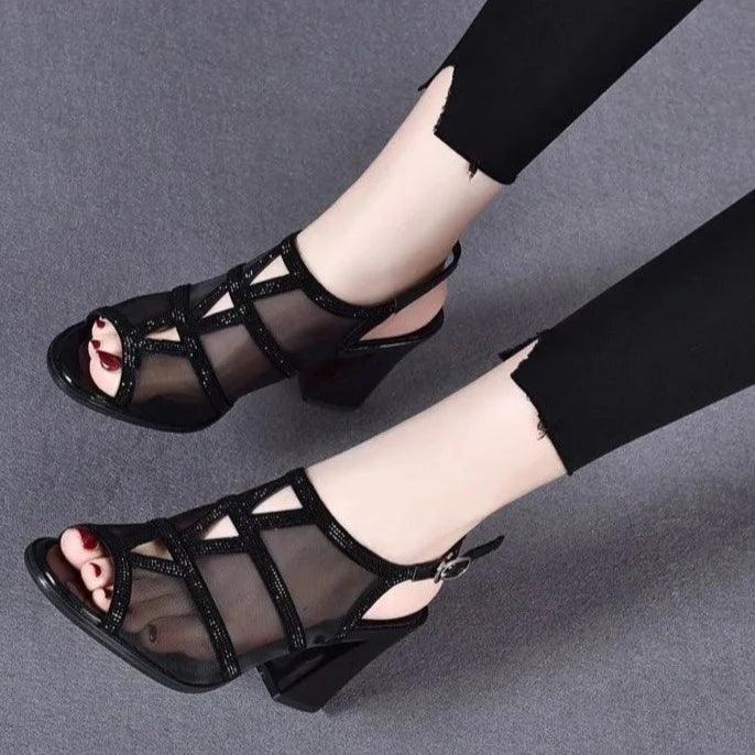 Sandálias Ivete™ com Salto Alto Bloco / Altura e Requinte com a Transparência Sedutora da Renda! - ModernLar