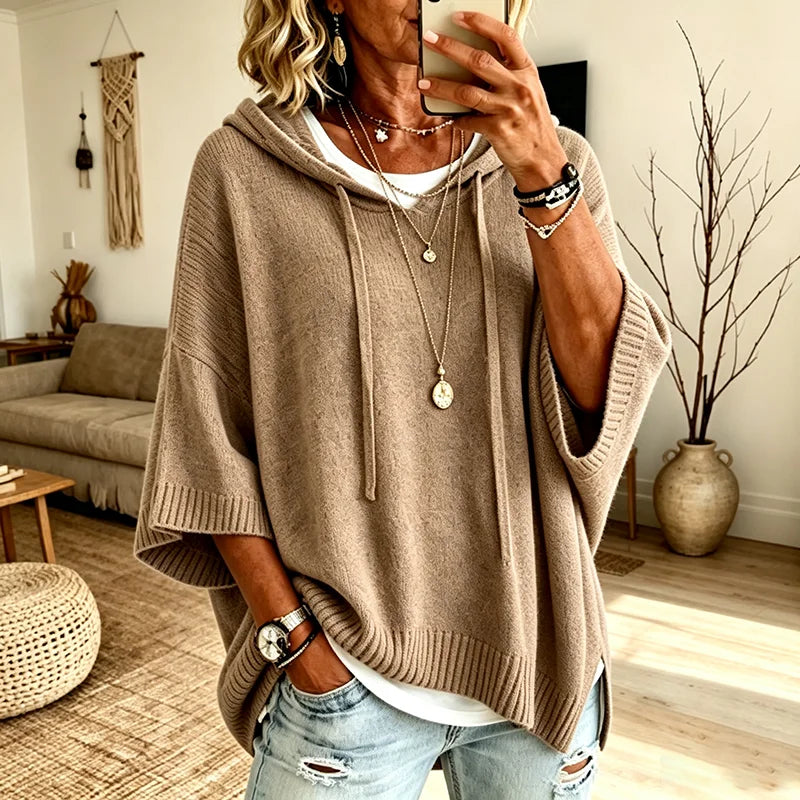 Suéter Lorena™ em Tricô com Capuz e Modelagem Ampla / Conforto Envolvente com um Visual Descontraído