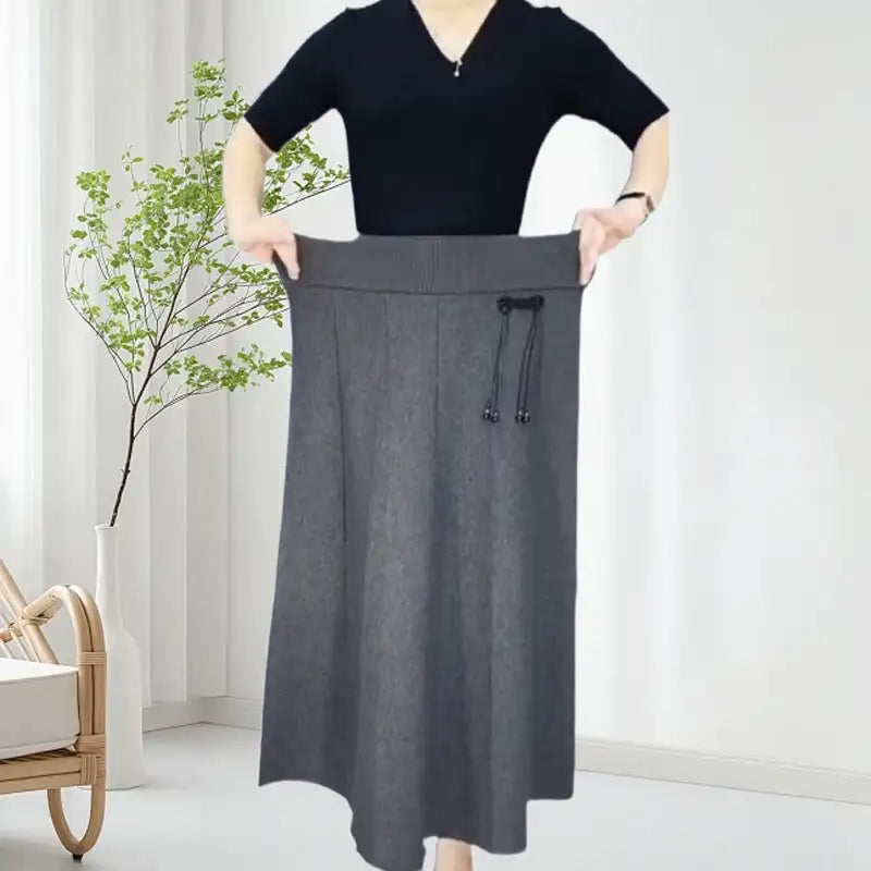 Saia Alfaiataria Maria Joaquina™ com Cintura Elástica e Laço Chique / Mulher que Inspira Respeito e Encanta com Personalidade!