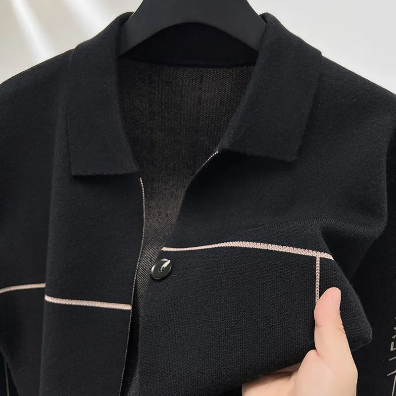 Cardigan Dalton™ em Malha Estruturada e Caimento Slim / Para Homens que Comandam com Discrição!