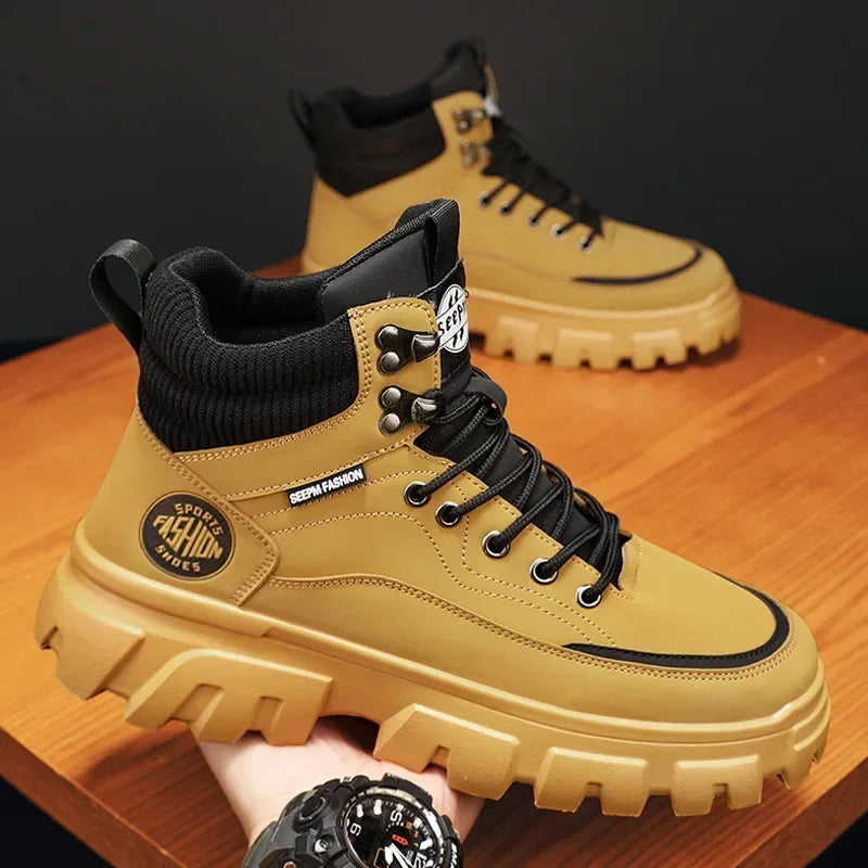 Bota Highlander™ com Solado Antiderrapante e Design Tático / Estilo Robusto e Conforto de Verdade para Encarar Qualquer Caminho!