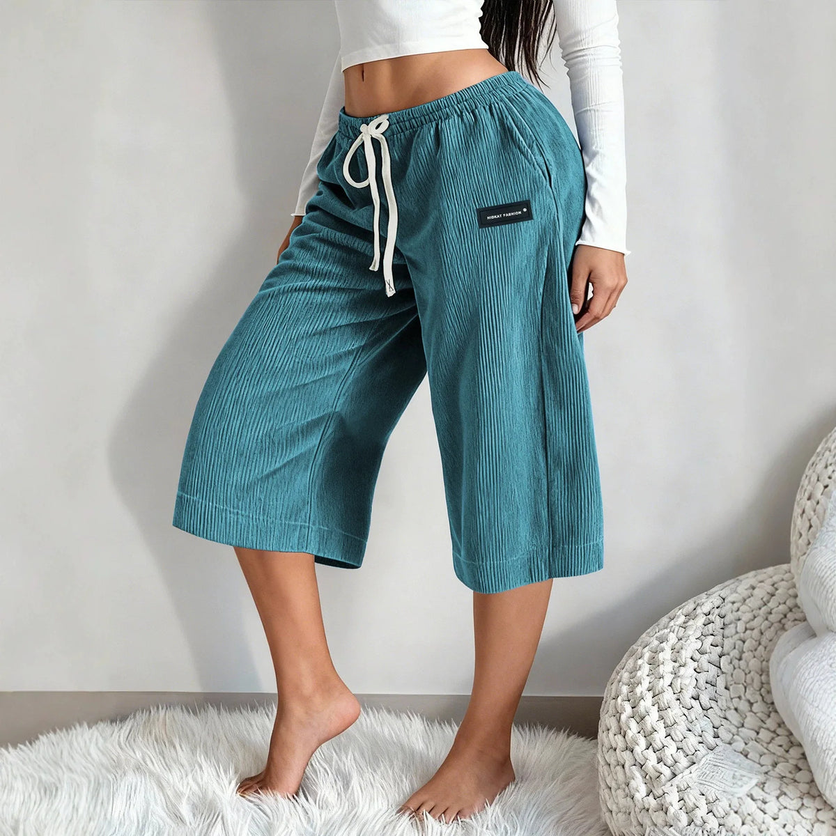 Bermuda Livenza™ com Textura Canelada, Cós Ajustável e Modelagem Ampla / Textura Marcante Para Tirar o Casual do Básico com Naturalidade