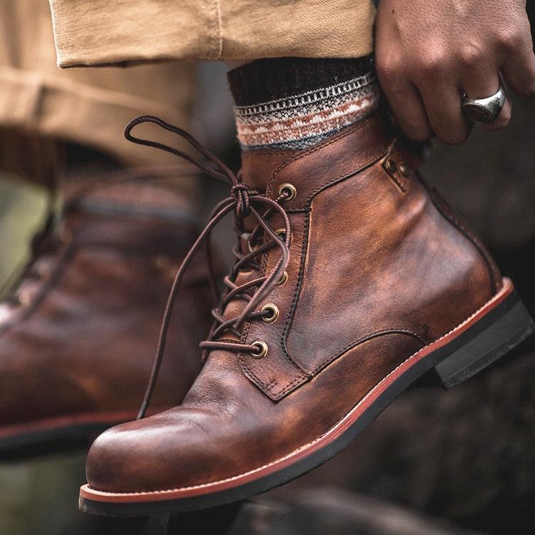 Bota Masculina em Couro Artesanal- ClassicMen / O Estilo do Homem Clássio Unidos em uma única Bota!!! - ModernLar