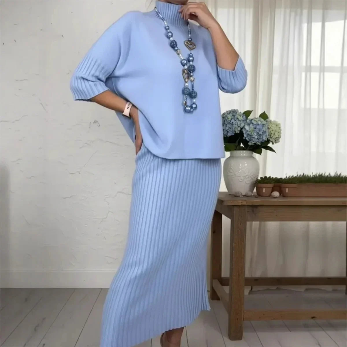 Conjunto Marselha™ com Blusa Gola Alta e Saia Midi Canelada