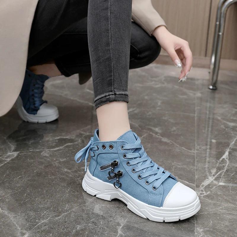 Tênis Camilla™ Estilo Botinha com Plataforma e Solado Tratorado / Moda Jeans e Conforto para seu Dia a Dia! - ModernLar