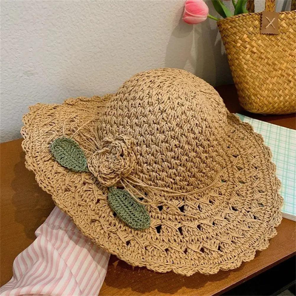 Chapéu de Crochê Solaris™ com Detalhe Floral / Proteção e Elegância Artesanal para Seus Dias de Sol!
