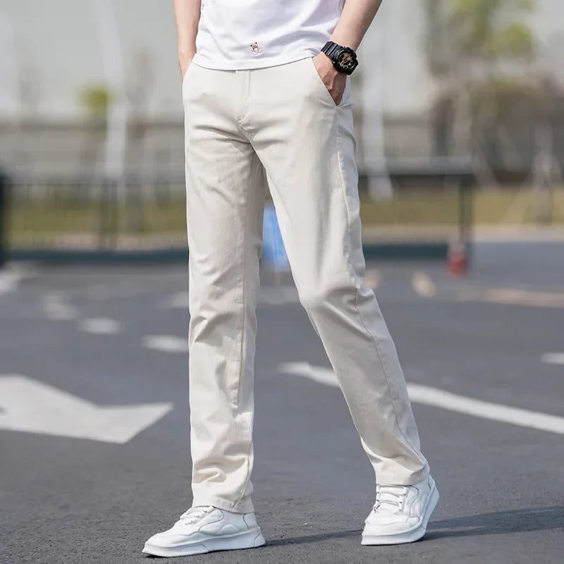 Calça em Sarja Leonardo™ com Tecido Premium e Corte Reto / Minimalismo Refinado e Conforto de Alta Classe!