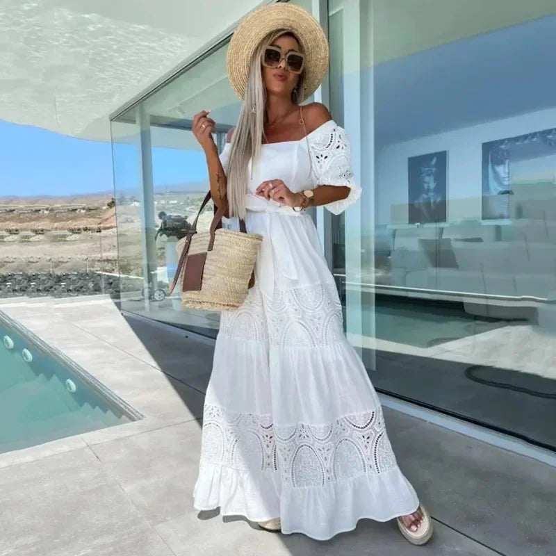 Vestido Carina™ com Bordado Laise e Cintura Marcada / Leveza, Romance e Estilo em Cada Detalhe!