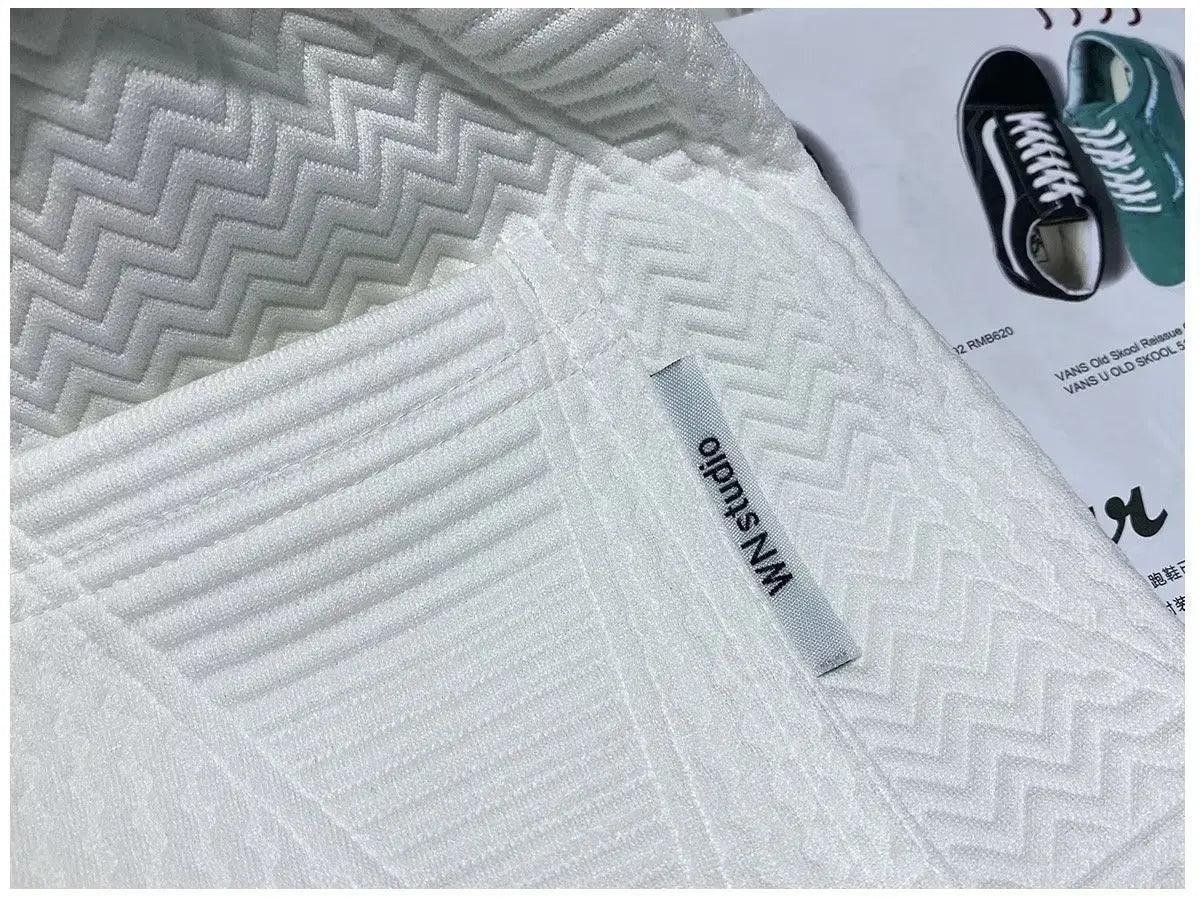 Shorts Elegance™ / Curta o Verão Com Estilo: Shorts Elegance, a Peça-Chave do Seu Guarda-Roupa - ModernLar