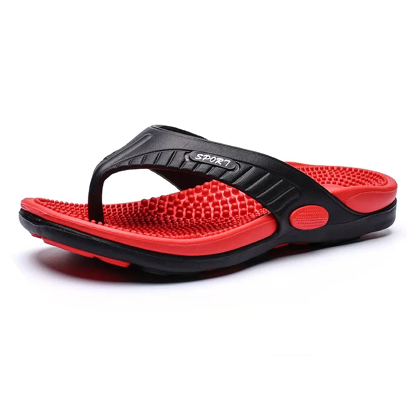 Chinelo Ravik™ com Design Esportivo e Palmilha Anatômica / Um formato pensado para apoiar os pés a cada passo.
