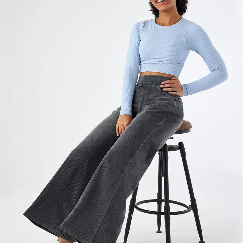 Calça Jeans Lorenz™ Super Elástica com Cós Anatômico Modelador / O Conforto Soltinho que Valoriza Todos os Movimentos!