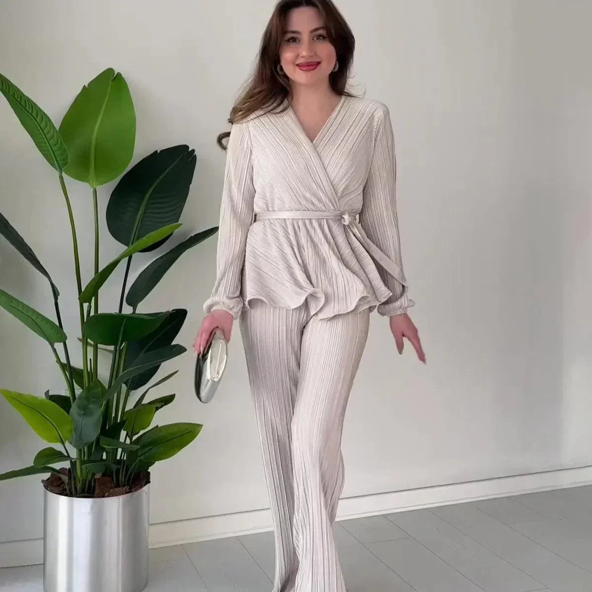 Conjunto Maria Rita™ em Malha Viscoselástica Plissada com Elastano / Elegância e Conforto que Moldam Seu Estilo!