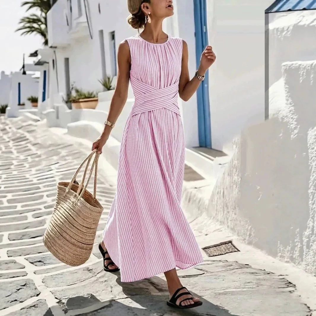 Vestido Alessine™ com Listras Verticais e Cintura Transpassada / Um Visual Leve Que Se Destaca Com Naturalidade