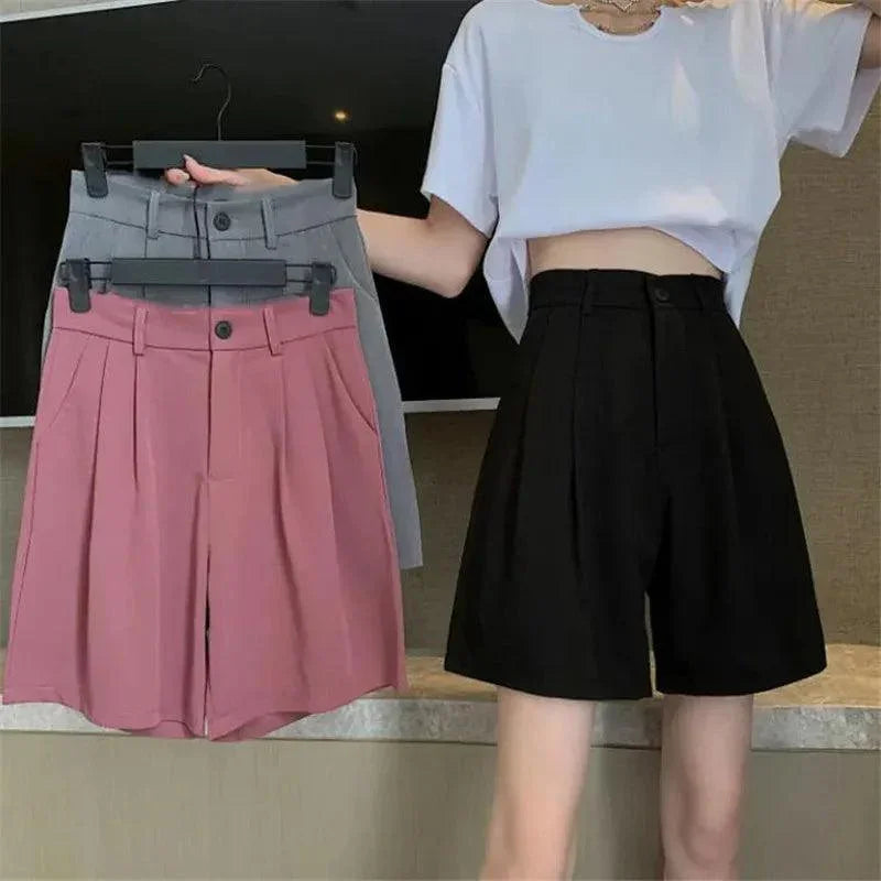 (Promoção Compre 1, Leve 2) Shorts Sienna™ em Seda Gelo com Caimento Soltinho / Os Campeões em Versatilidade, Beleza e Conforto! - ModernLar