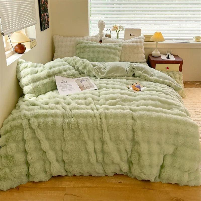 44305828741367|44305828774135|44305828806903