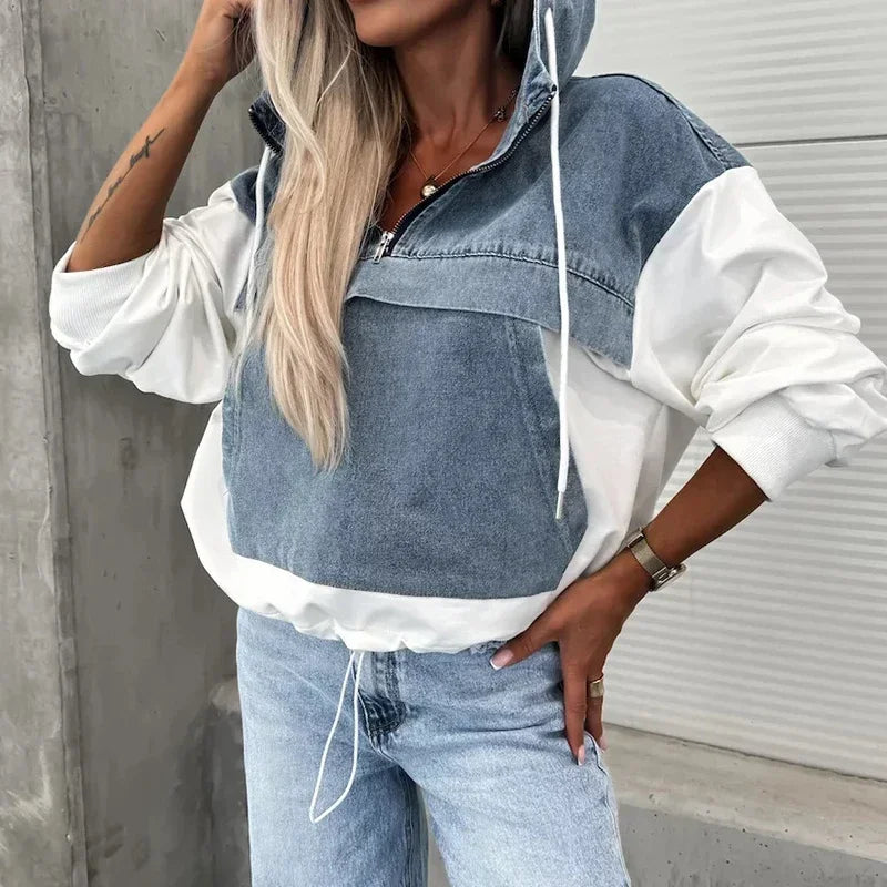 Blusa DenimMode™ em Jeans Lavado e Moletom de Algodão Suave / Para Mulheres que Criam Tendência com Leveza e Atitude!