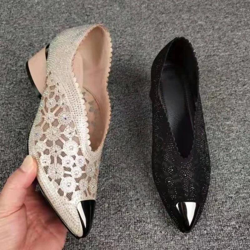 Sapato Cleopatra™ com Detalhes em Renda / Elegância Heroica para a Mulher Moderna - ModernLar