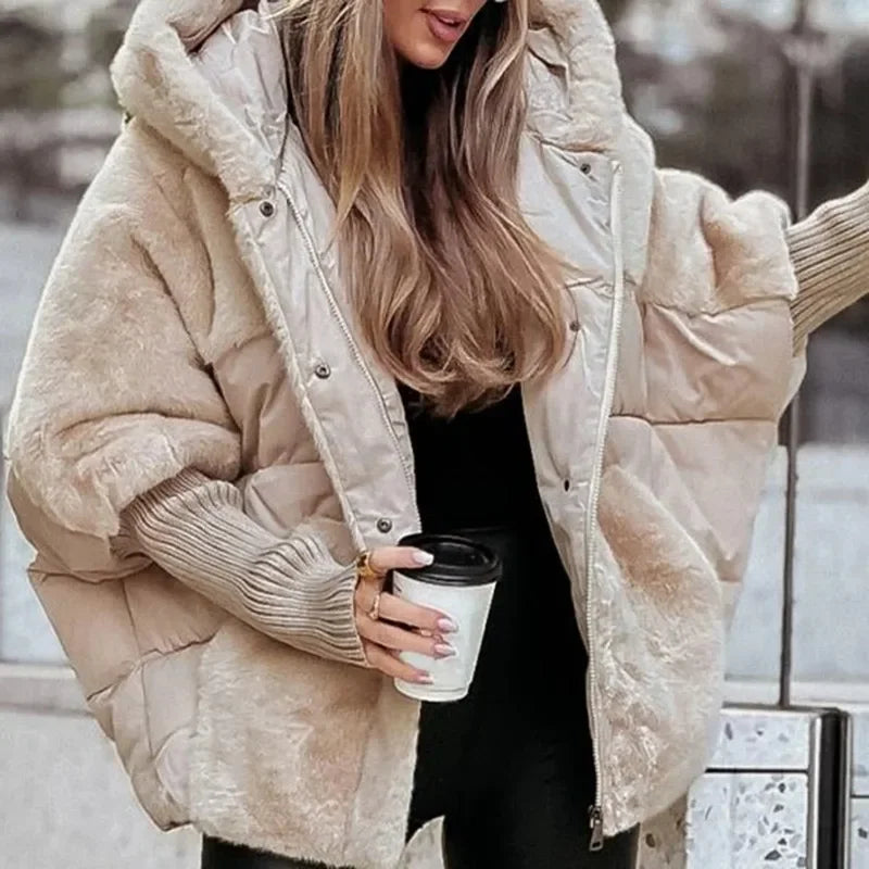Casaco Berlin™ com Puffer Premium e Acabamento Peluciado / Aconchego Sofisticado Para Mulheres de Presença!