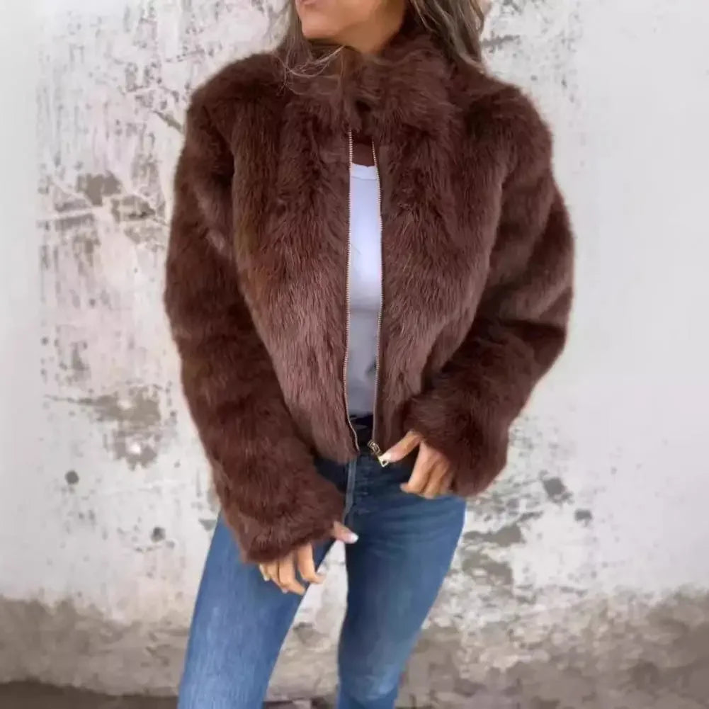 Casaco Bomber Winter Bloom™ em Pelúcia Premium Felpuda / O Toque de Glamour que Seu Inverno Merece!