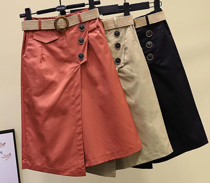 Shorts Saia Fiorella™ em Sarja com Cinto / A peça de roupa com caimento soltinho e a beleza atemporal que você tanto ama! - ModernLar