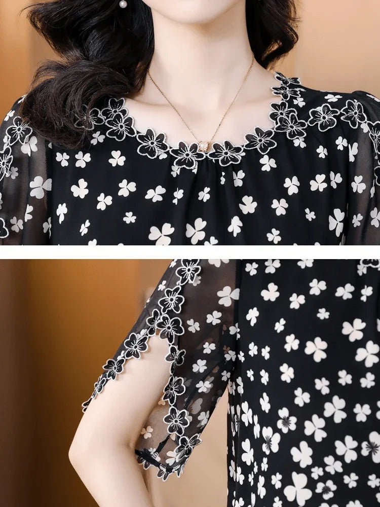 (Super Promo Compre 1, Leve 2): Blusinhas Florais Olívia com Bordados em 100% Chiffon / Feitas para deixar qualquer mulher de queijo caído! - ModernLar