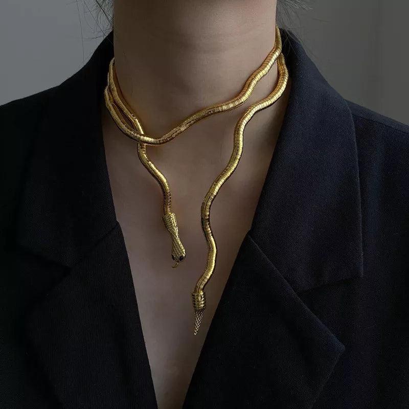 Colar Charme Serpente Flexível / O mais Elegante, Sofisticado e Sedutor para Todas as Ocasiões! - ModernLar