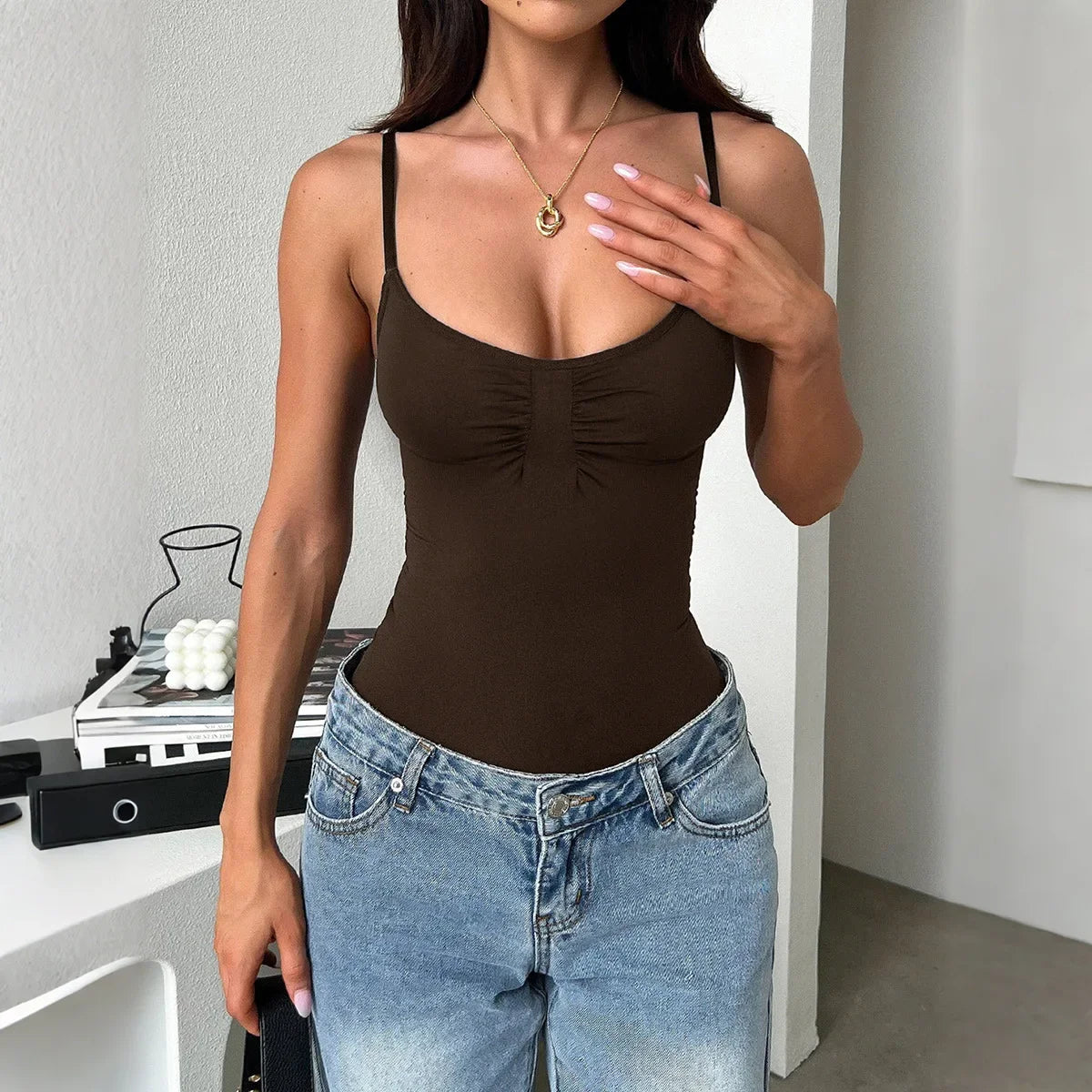 Body Ariella™ em Malha Premium com Franzido no Busto