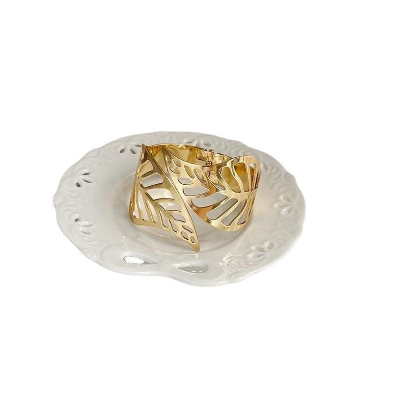 Broche Decorativo Para Cortina - Folhas de Ouro / A Decoração da Sua Casa a Um Nivel Acima! - ModernLar