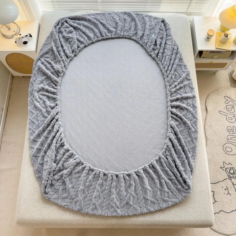 Jogo de Lençol + Fronhas Plush Nuvem - O Toque Aveludado e Conforto Inigualável que Você Merece! - ModernLar