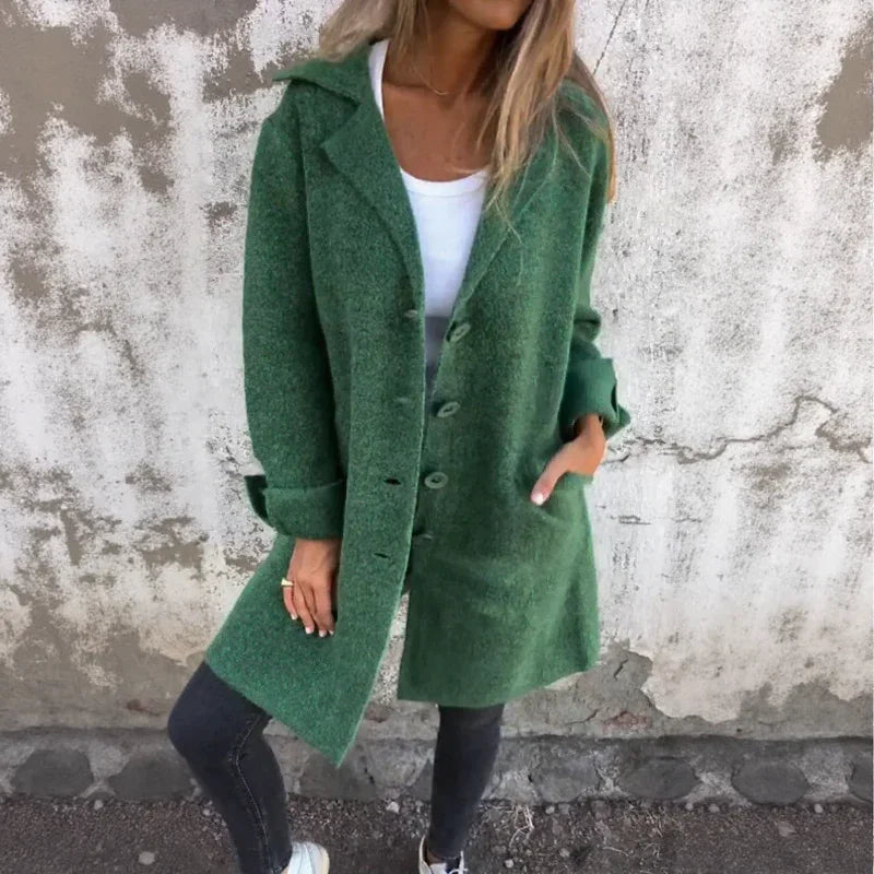 Casaco London Flow™ em Bouclé Encorpado com Gola Elegante / Um Clássico da Estética Urbana e Refinada!