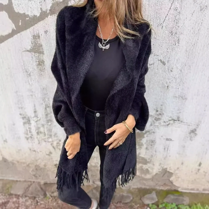 Casaco Urban Chic™ em Malha de Pelúcia com Franja / O Aconchego com Estilo das Ruas de Milão!