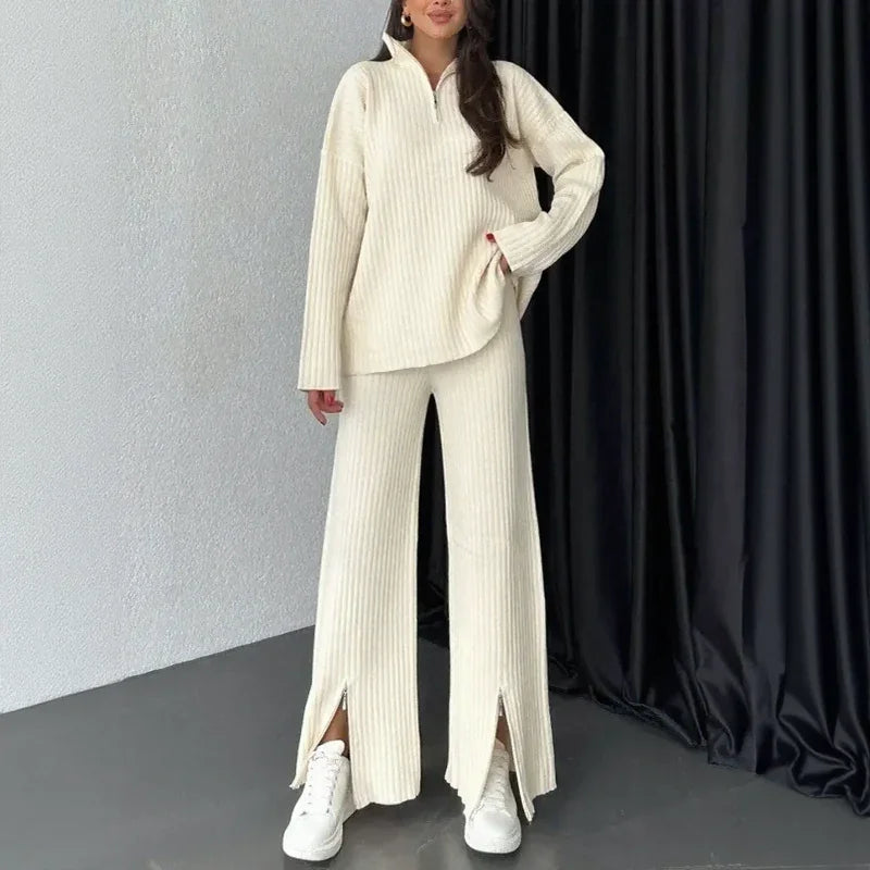 Conjunto Malu™ em Malha Texturizada com Zíper e Fenda Charmosa / O Básico que Veste Muito Além do Simples!