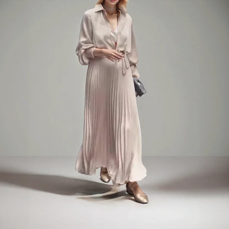 Vestido Lorayne™ em Cetim Plissado e Gola Chemise / Para Mulheres que Encantam com Sofisticação!