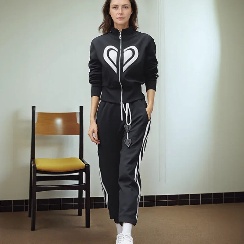 Conjunto de Moletom Doce Ritmo™ com Cadarço Decorativo e Toque Esportivo / Conforto que Acompanha o Seu Movimento!