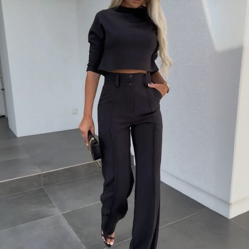 Conjunto Nina™ em Viscose Leve com Cropped Gola Alta