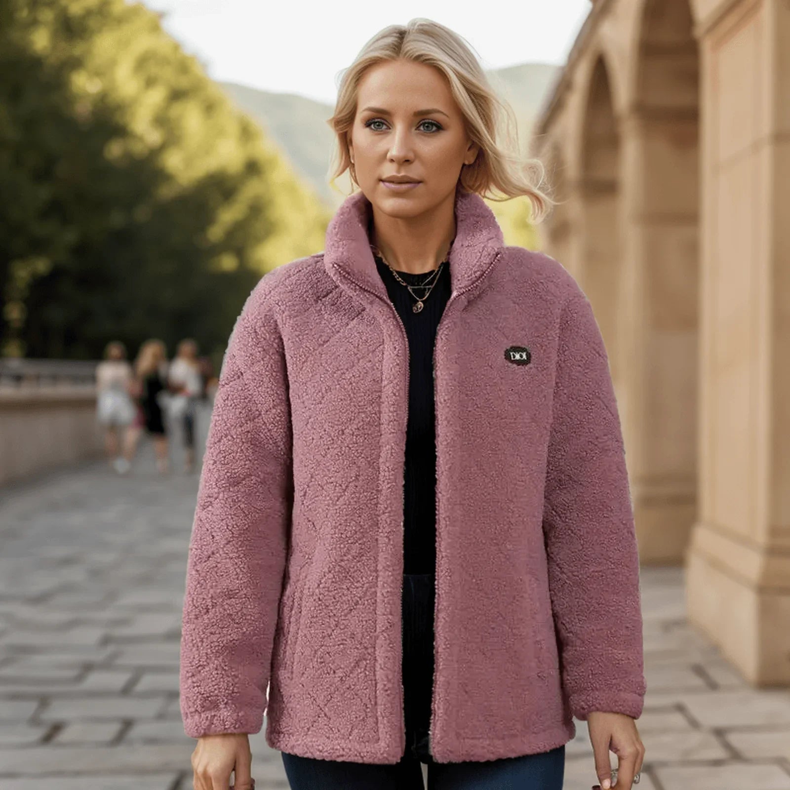 Jaqueta Madri™ em Plush Super Macio! / O Único que Esbanja Sofisticação, Glamour e Conforto nos dias mais Frios! - ModernLar