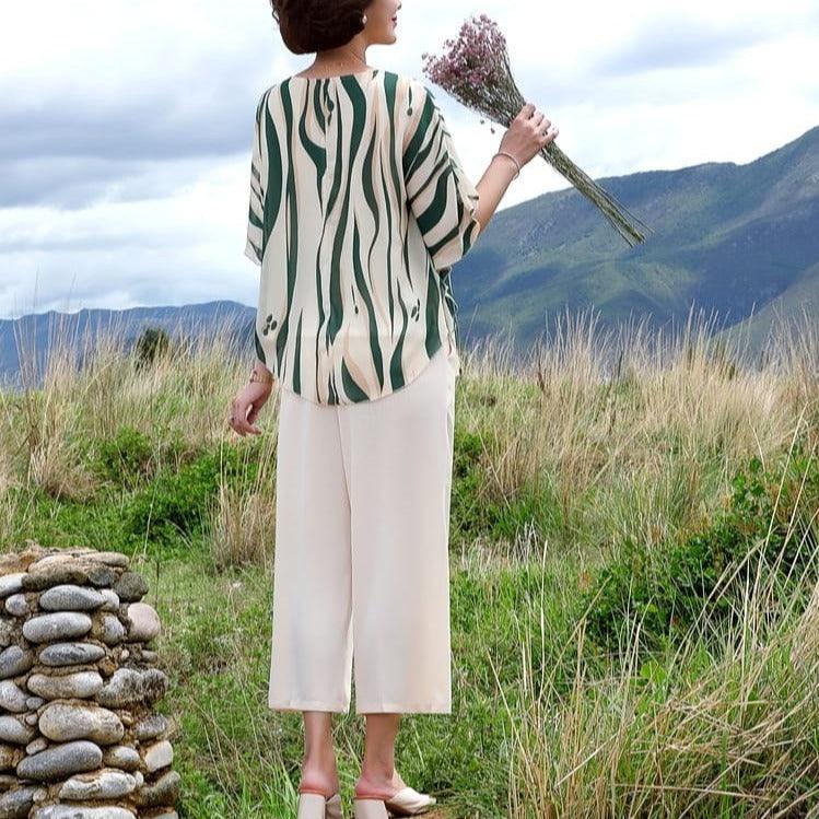 Conjunto Mykonos™ com Blusa Super Soltinha de Estampas Abstratas + Calça Pantalona / Sofisticação e Frescor Inspirados na Moda Grega! - ModernLar