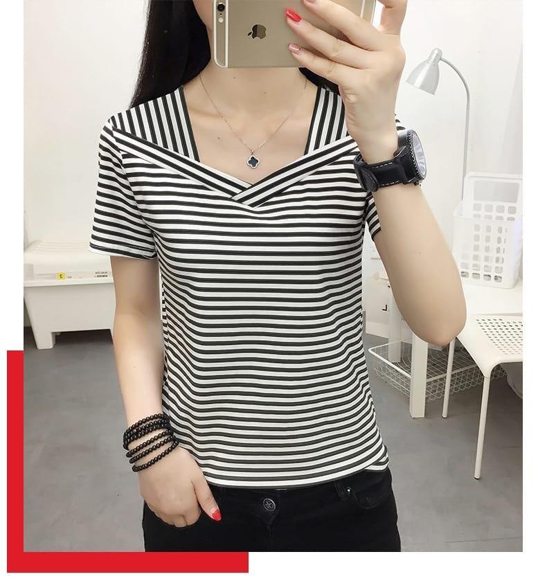 (Promoção: Compre 2, Leve 3) Blusinhas Mônaco™ com Gola em V Cruzada / Harmonia Visual em Listras para o Cotidiano Moderno! - ModernLar