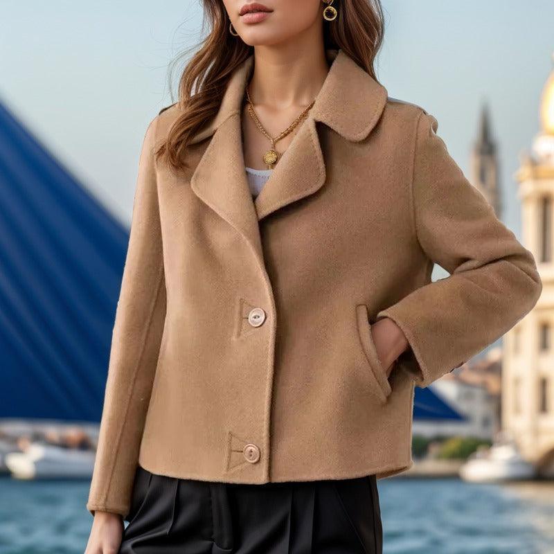 Casaco Imperatriz™ com Design Clássico e Acabamento de Alta Qualidade / Sofisticação e Conforto em Cada Detalhe