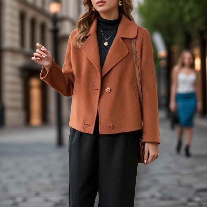 Casaco Imperatriz™ com Design Clássico e Acabamento de Alta Qualidade / Sofisticação e Conforto em Cada Detalhe