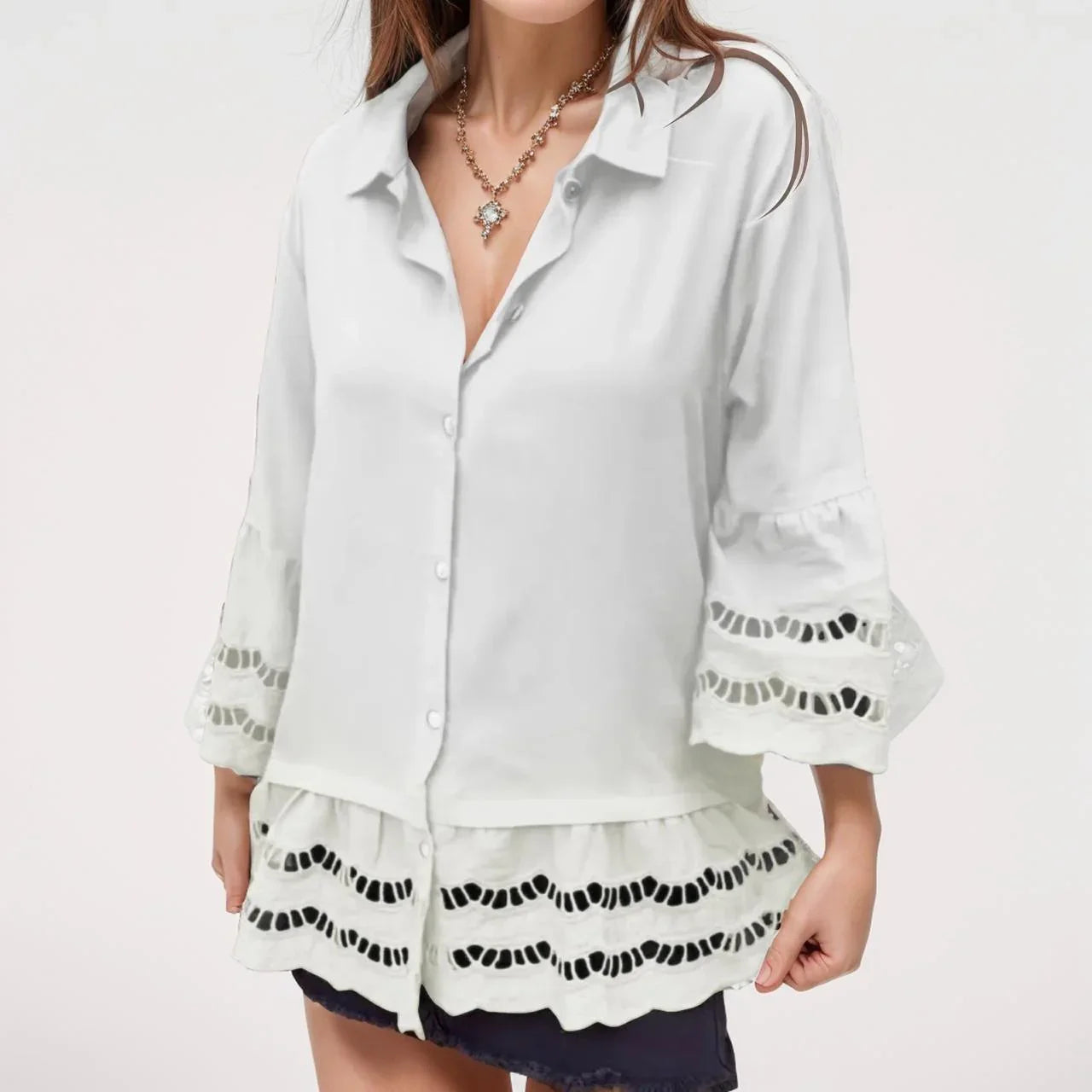 Camisa Amanda™ em Viscolycra com Detalhes em Renda / Frescor e Conforto com um Toque Moderno e Sofisticado!