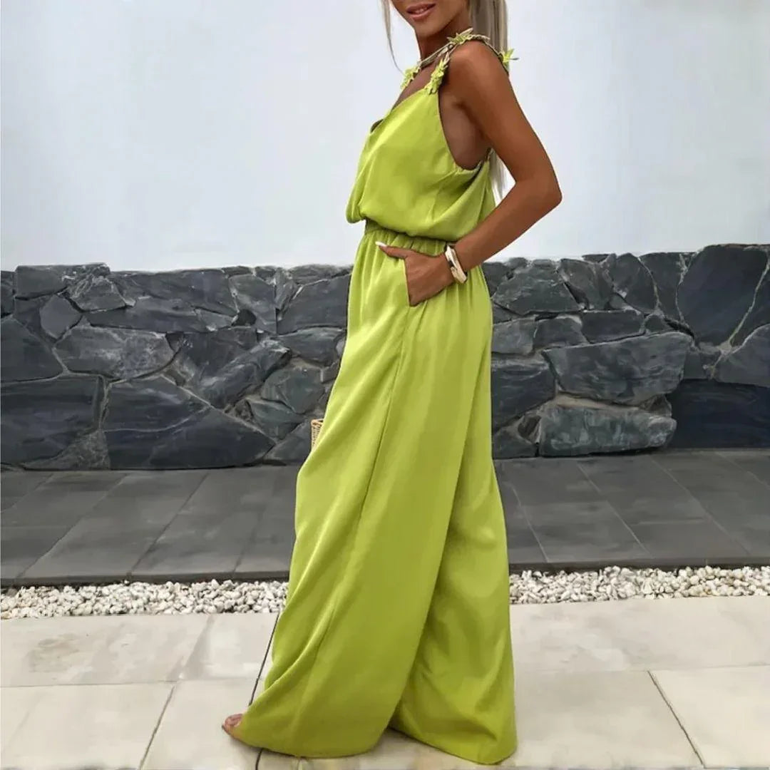 Macacão Laila™ em Popelina Acetinada com Caimento Elegante / Conforto e Brilho para a Mulher Autêntica!