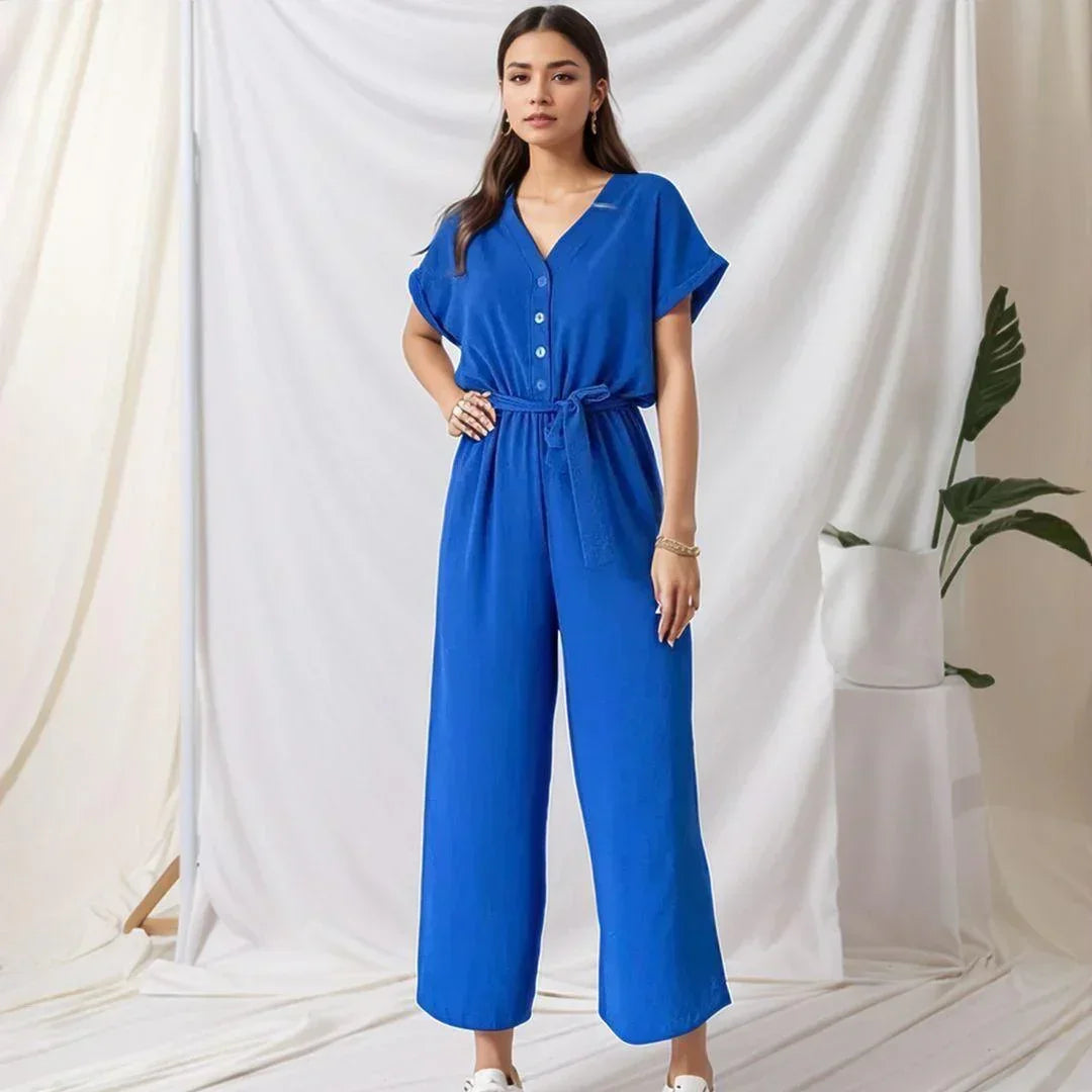 Macacão Evelyne™ em Tecido Soft com Botões e Amarração