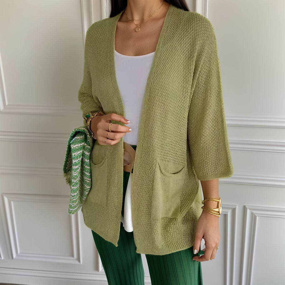Cardigan Brisa Mediterrânea™ em Crochê Artesanal / Cada Peça, Uma Obra-Prima Única de Elegância Para o Seu Verāo!