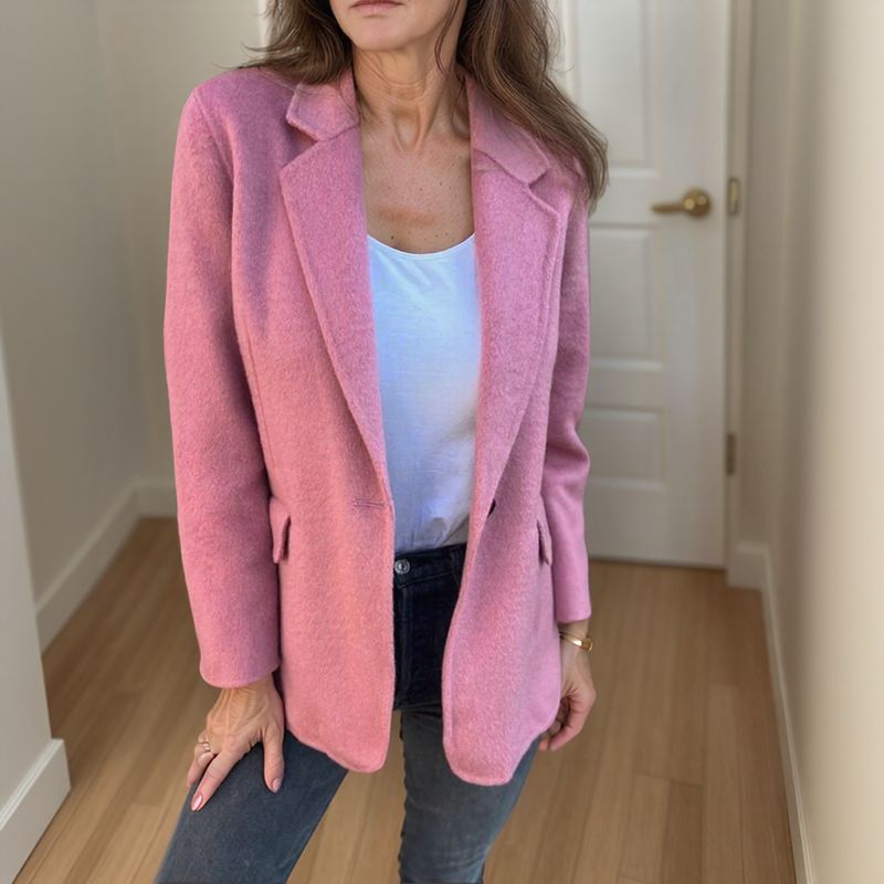 Blazer Madeleine™ em Tecido Premium com Corte Elegante / Sofisticação Atemporal para Mulheres que se Destacam!